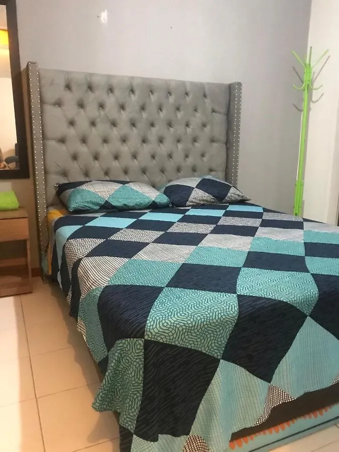 Estadio Laurles Apartmento De 2 Alcobas Parquedero Porteria Medellín Appartement